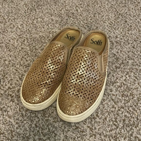 Sofft Shoes - Sofft Somers II Slip on Shoes Metallic Gold‎ Women’s Size 6
